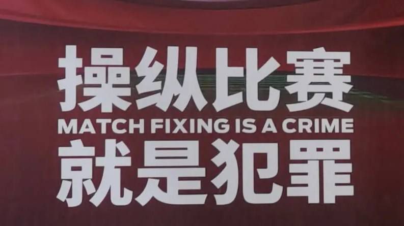 巴雷特本赛季代表尼克斯出战了26场常规赛，场均可以得到18.2分4.3篮板2.4助攻，投篮命中率42.3%，三分命中率33.1%。